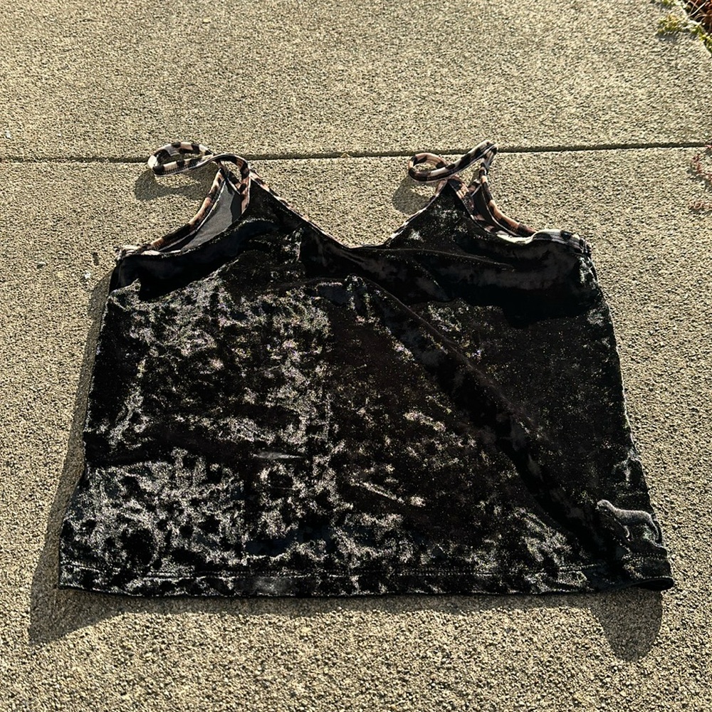 Pink  by Victoria’s Secret! Size medium sleep velour tank. Hardly worn.